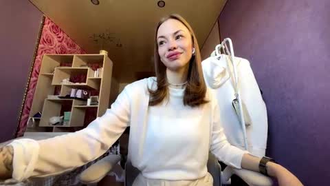 Snapshot of berry_buns chatting on September 2025 05:01:02 AM Sofia online show from September 2025 05:01:02 AM