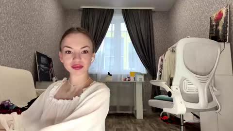 Snapshot of berry_buns chatting on October 2025 05:08:02 AM Sofia online show from October 2025 05:08:02 AM