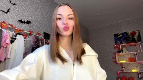 Snapshot of berry_buns chatting on October 2025 06:35:02 AM Sofia online show from October 2025 06:35:02 AM