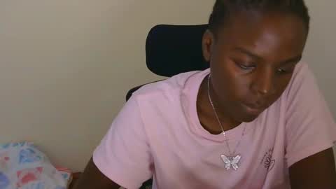 Juicey online show from March 2026 07:28:02 PM