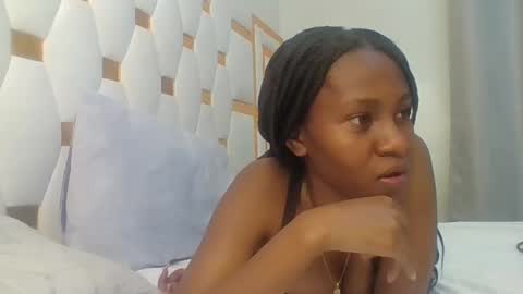 Snapshot of berryl8 chatting on October 2025 07:28:02 AM berryl online show from October 2025 07:28:02 AM