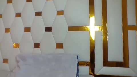 berryl online show from December 2025 07:08:02 PM