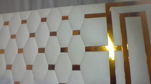 berryl online show from December 2025 06:58:02 PM