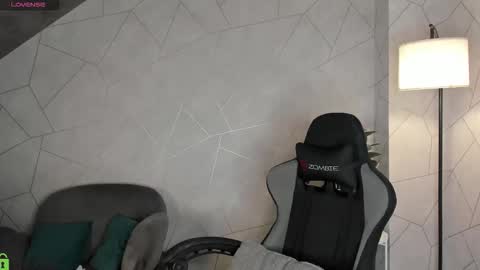 Snapshot of berta_kelly chatting on November 2025 01:27:01 AM Berta online show from November 2025 01:27:01 AM