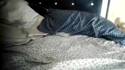 ToxicPipe757 online show from October 2025 04:19:01 PM