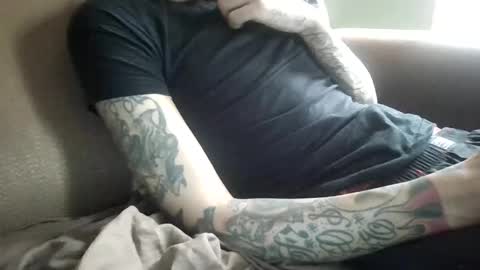 ToxicPipe757 online show from April 2026 02:43:02 PM
