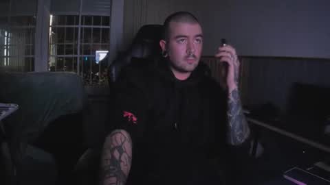 Snapshot of berto3389 chatting on December 2025 08:27:01 PM berto3389 online show from December 2025 08:27:01 PM