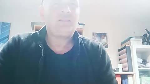 Snapshot of bertus369 chatting on October 2025 03:08:02 PM bertus369 online show from October 2025 03:08:02 PM