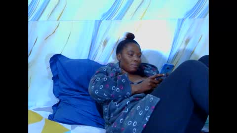 Snapshot of best_frnd chatting on November 2025 09:09:01 PM best_frnd online show from November 2025 09:09:01 PM