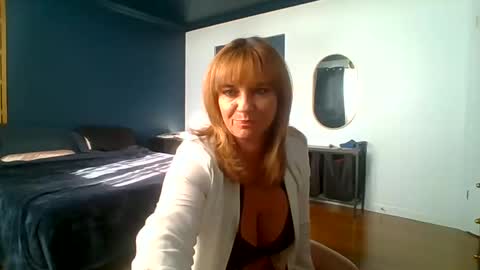 Snapshot of best_tease13 chatting on January 2025 05:59:02 PM Sexymilf13 online show from January 2025 05:59:02 PM