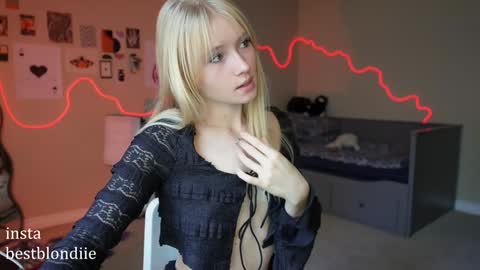 Chloe Next stream on Friday online show from January 2025 05:08:01 PM