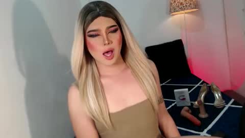 bestgirljulia online show from November 2025 09:53:01 AM