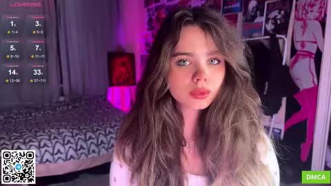 Snapshot of bestie_me chatting on October 2025 06:17:02 PM Emily Stream every day online show from October 2025 06:17:02 PM