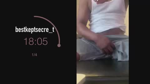 Snapshot of bestkeptsecre_t chatting on January 2025 02:14:01 AM bestkeptsecre t online show from January 2025 02:14:01 AM