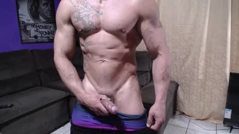 Snapshot of bestmuscle chatting on February 2025 02:49:01 AM bestmuscle online show from February 2025 02:49:01 AM
