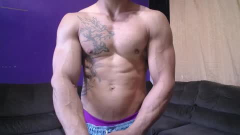 Snapshot of bestmuscle chatting on March 2025 07:26:02 PM bestmuscle online show from March 2025 07:26:02 PM
