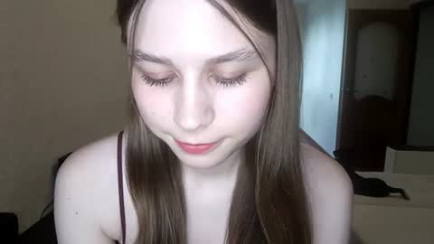 Snapshot of bethkallberg chatting on June 2026 11:03:02 AM Leila online show from June 2026 11:03:02 AM