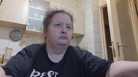 bethnorth online show from May 2026 11:45:02 PM