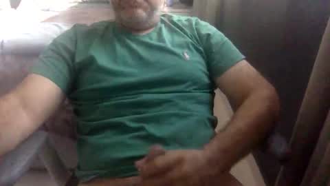 Snapshot of betoooox chatting on March 2026 12:45:02 PM Virtual Gentleman online show from March 2026 12:45:02 PM