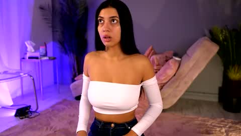 Snapshot of betsygonzale chatting on September 2025 04:01:01 AM Betty online show from September 2025 04:01:01 AM