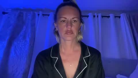 Best Time and Even better Convo online show from December 2025 04:06:02 AM