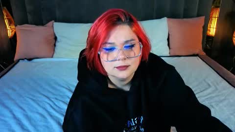 Snapshot of betttydark chatting on September 2025 08:03:01 PM betttydark online show from September 2025 08:03:01 PM