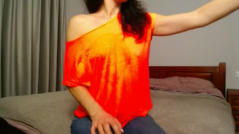 betty_sw online show from December 2024 12:45:01 PM