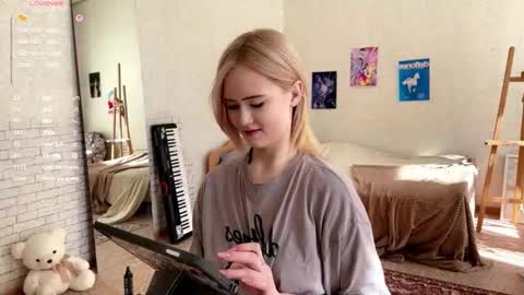 Snapshot of bettymorante chatting on March 2026 04:30:02 AM Hinata online show from March 2026 04:30:02 AM