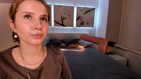 Betty online show from September 2025 08:32:02 PM