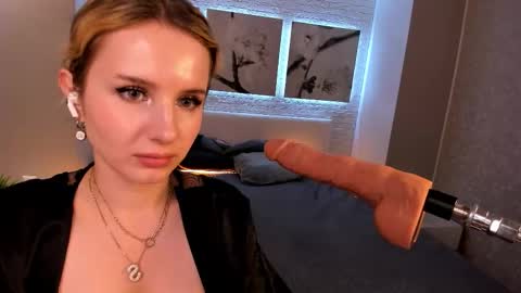 Betty online show from September 2025 08:57:01 PM