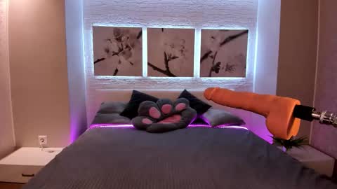 Betty online show from October 2025 08:33:01 PM