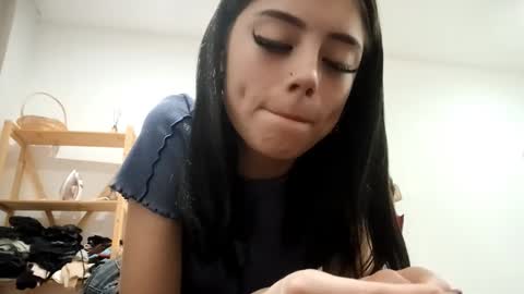 Emma online show from November 2025 05:14:01 PM