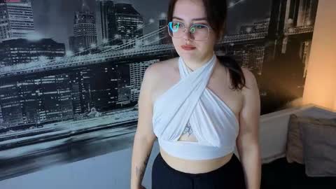 bettywatkins online show from December 2025 11:10:01 PM