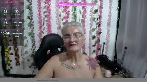 Snapshot of bety_cum3 chatting on January 2025 02:00:02 AM bibiana online show from January 2025 02:00:02 AM