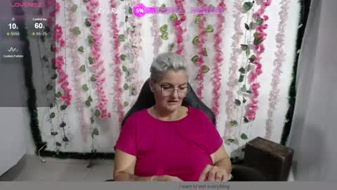 Snapshot of bety_cum3 chatting on January 2025 03:04:01 PM bibiana online show from January 2025 03:04:01 PM