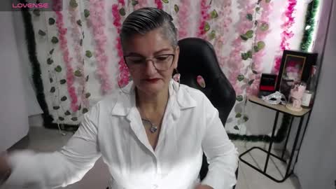 Snapshot of bety_cum3 chatting on March 2025 12:58:02 PM bibiana online show from March 2025 12:58:02 PM