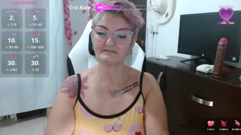 Snapshot of bety_cum3 chatting on September 2025 10:06:02 AM bibiana online show from September 2025 10:06:02 AM