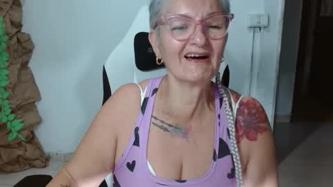 Snapshot of bety_cum3 chatting on March 2026 11:00:02 PM bibiana online show from March 2026 11:00:02 PM