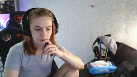 beverly_yay online show from April 2026 10:14:02 AM