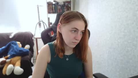 beverly_yay online show from May 2026 09:47:02 AM