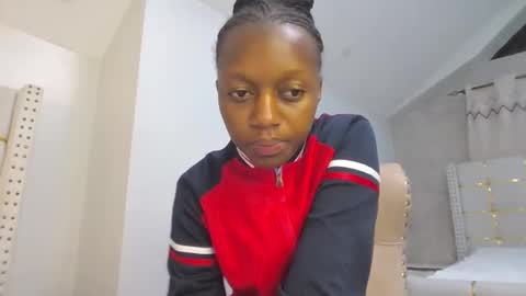 Snapshot of beverlyne5 chatting on November 2025 07:06:01 PM beverly online show from November 2025 07:06:01 PM