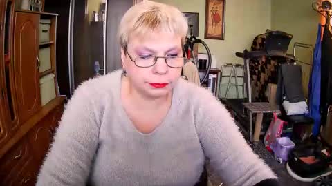 Snapshot of beverlyqcynia chatting on October 2025 12:22:02 PM BeverlyQCynia online show from October 2025 12:22:02 PM