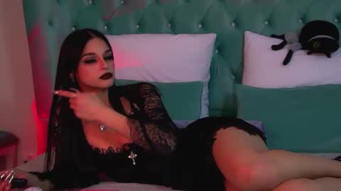 Snapshot of beverlyyork chatting on November 2025 07:14:02 PM Beverly online show from November 2025 07:14:02 PM