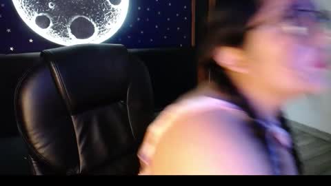 Snapshot of beyota_11 chatting on November 2025 11:45:01 AM beyota online show from November 2025 11:45:01 AM