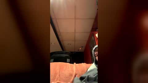 bezerk_bray online show from May 2026 01:06:01 PM