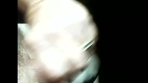 Snapshot of bg_long2000 chatting on December 2024 01:39:02 PM bg long online show from December 2024 01:39:02 PM