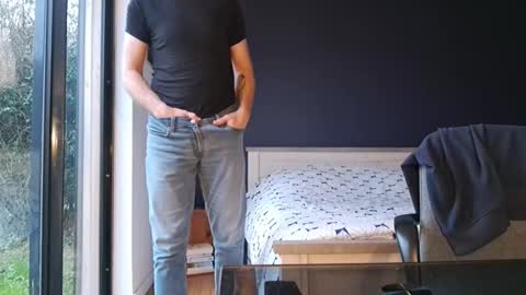 Snapshot of bi_french69 chatting on January 2025 02:52:02 PM My name is David and if you like public exhibitions you wont be disappointed with me LoL - My favorite vibes is 44 online show from January 2025 02:52:02 PM