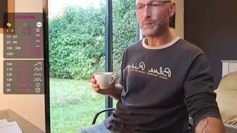 Snapshot of bi_french69 chatting on September 2025 07:43:01 AM My name is David and if you like public exhibitions you wont be disappointed with me LoL - My favorite vibes is 44 online show from September 2025 07:43:01 AM