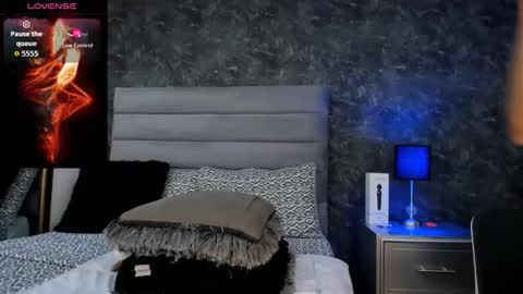 Snapshot of bianca_bella_ chatting on December 2025 06:38:02 PM BESHA... online show from December 2025 06:38:02 PM