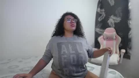 Snapshot of bianca_boobs chatting on February 2025 07:34:01 AM Bianca Tuesday to Sunday from 2am to 6am UTC-5 online show from February 2025 07:34:01 AM